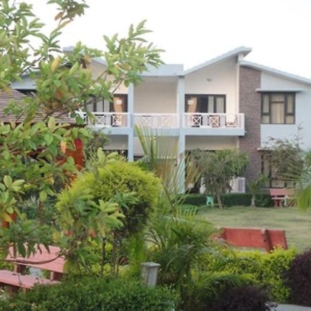 Anand Corbett Aamod Resort & Spa Jim Corbett National Park Exterior foto